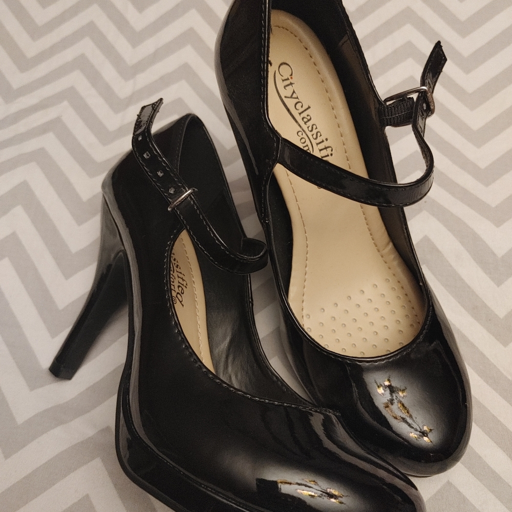 Mary Jane heels